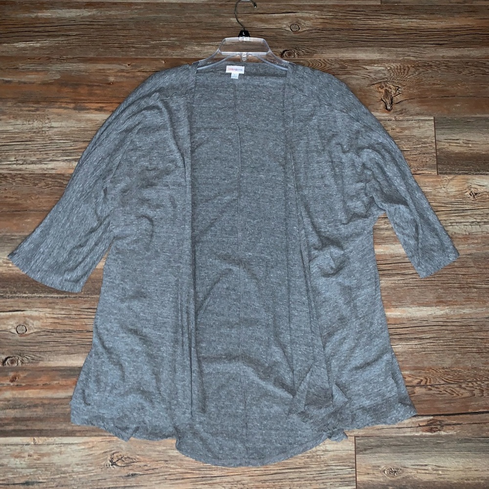**LulaRoe lynnae Gray wrap**